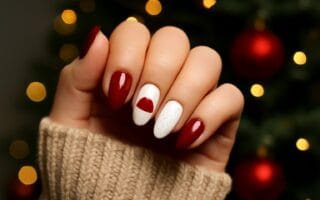 Świąteczny manicure – modne wzory, kolory i zdobienia