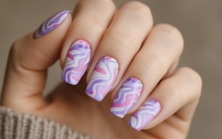 Water marble nails – jak zrobić marmurkowe paznokcie